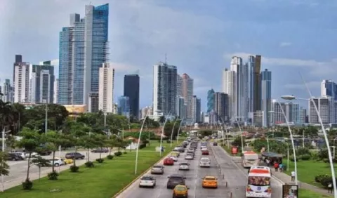 Panamá debe reducir  el déficit  fiscal para generar confianza en  calificadoras