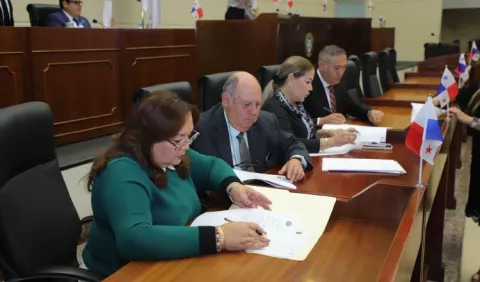 Diputados evitan que haya 'carnavalazo' con las reformas a la CSS