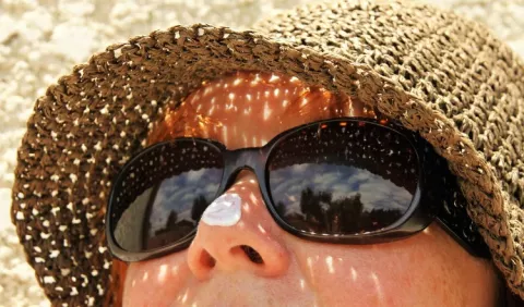 Protectores solares afectan al mar