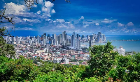 Panamá, un anfitrión bipolar con sus invitados