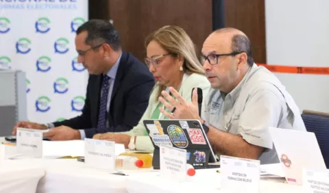 Defensor del Pueblo evalúa si se presenta para un segundo periodo