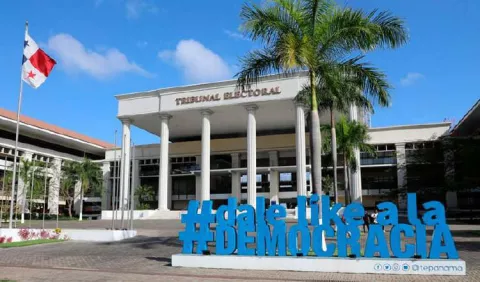 PRD sigue perdiendo adherentes; RM al alza