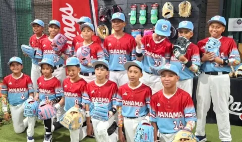 Emanuel Flores es el abridor de  Panamá contra  Aruba en Williasmport