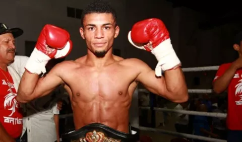 Ronal 'El Gallito' Batista regresa al tinglado para enfrentar al guatemalteco Marinero Muñoz