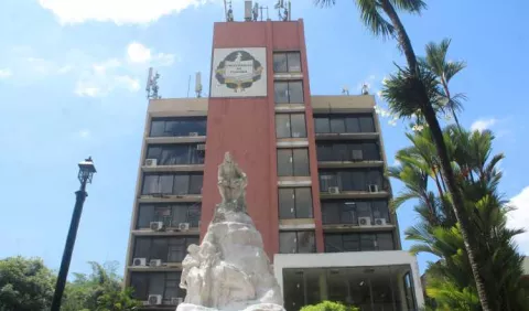 Bernal: 'La Universidad de Panamá ya no es faro de luz, ahora es la caverna de la oscuridad'