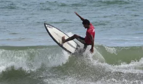 Chamir Thomas, Matt Ortega y Josadac Moreno se imponen en el infanfil y juvenil de surf