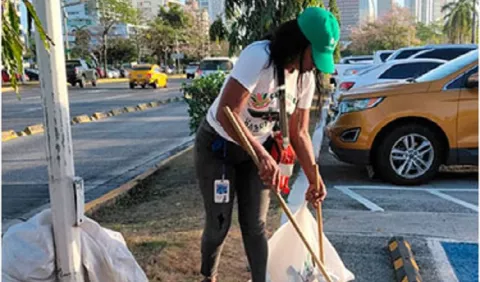 Primeros pasos para que trabajadores del aseo tengan seguro privado