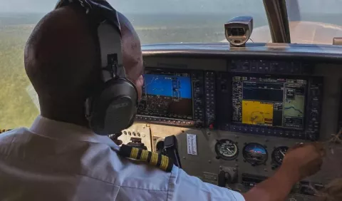 Se gradúan controladores aéreos luego de más de 10 años sin relevos