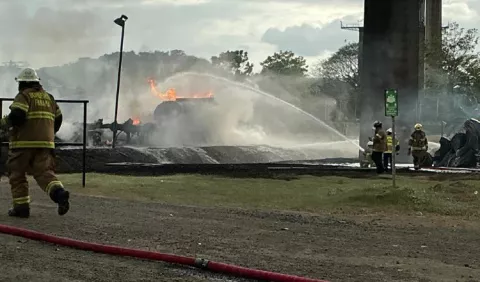 Puente de las Américas será revisado luego de incendio