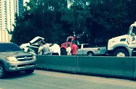 Atención: Volcó auto en el Corredor Sur 
