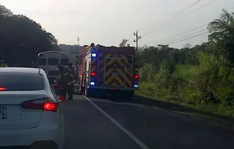 Howard: varios heridos leves en triple colisión