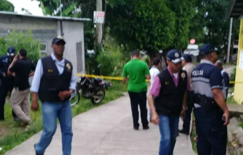 Hombre es acribillado a tiros tras ser perseguido en motocicleta en Tocumen