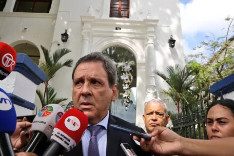 José Gómez dimite al cargo como director de la Autoridad Nacional de Aduanas