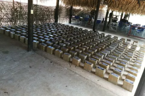 Detienen a tres extranjeros con 1,274 paquetes de droga en Chiriquí