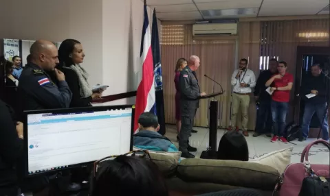 Capturan a 46 personas entre Costa Rica y Panamá al desmantelar una banda de tráfico de migrantes