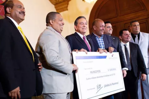 Presidente de Amupa defiende petición hecha a Laurentino Cortizo para fiesta de Navidad