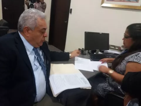 Alejandro Pérez interpone denuncia criminal en contra de Juan Carlos Varela por destrucción de radares