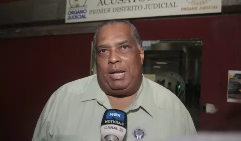 Silencio de Kenia Porcell sobre presunta violación a la ley en caso de Raúl De Saint Malo