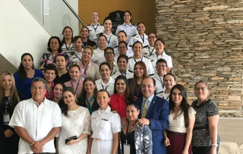  Autoridades buscan una integración más amplia de las mujeres en el sector marítimo 