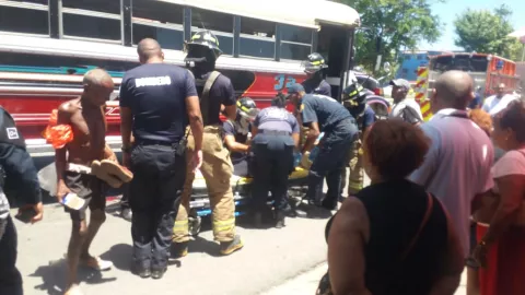 Anciana muere arrollada por bus en la provincia de Colón