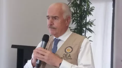 Andrés Pastrana garantizará la transparencia en las elecciones generales de Panamá