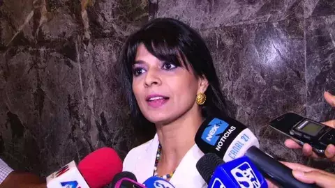 Angélica Maytín se enfada tras leer carta de Franz Wever y la califica de desafortunada