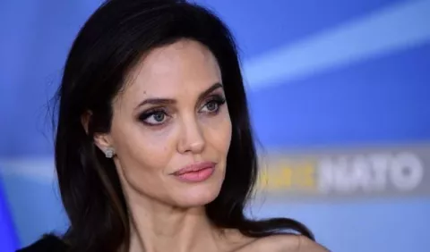 Celebridades alejadas de las redes sociales 