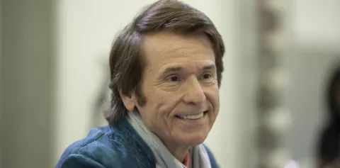 Raphael: "Yo no me voy"