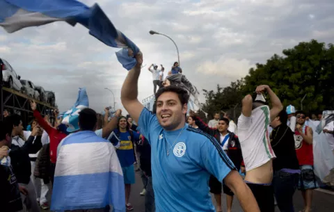 "Brasil decime qué se siente", el hit mundialista que suena en toda Argentina