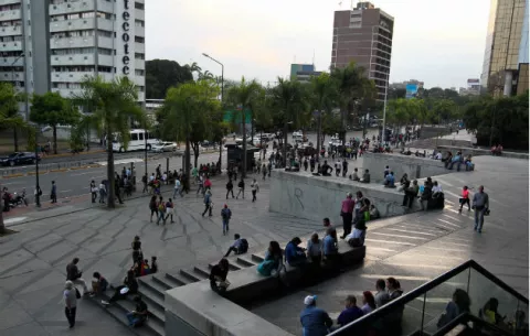 Apagón en gran parte de Venezuela por supuesto sabotaje a hidroeléctrica del Guri 
