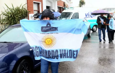 Gobierno de Argentina reconoce que no cuenta con medios para reflotar el submarino