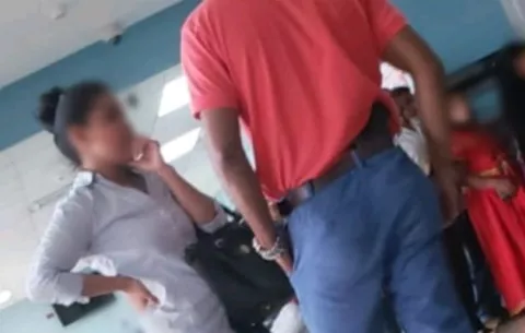 Joven armado dentro del hospital de Obaldía en David, sí es agente policial 