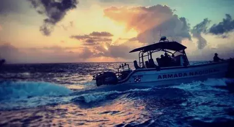 Rescatan franceses que quedaron a la deriva cuando se dirigían a Panamá
