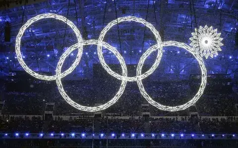 Chinos hacen negocio del fallo en la inauguración de Sochi 2014