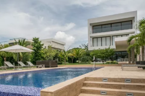 Reconocen obras de arquitectos panameños