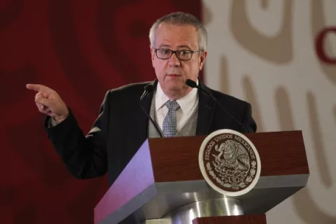 Andrés Manuel López Obrador admite choques internos en su gabinete ministerial