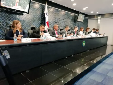 Asamblea revisará ratificación apresurada de cinco funcionarios del 'buen gobierno'