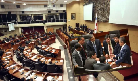 'Extorsión y chantaje' se tomarían la Asamblea Nacional