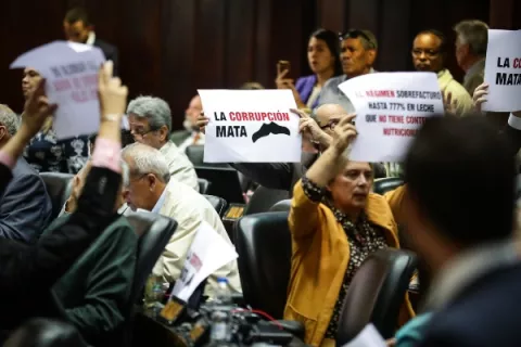 Juan Guaidó  señala que el bloqueo de EE.UU. "busca proteger a los venezolanos"