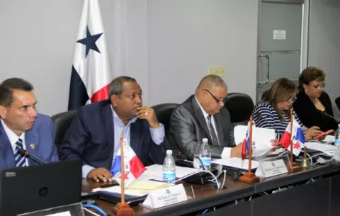La Comisión de Presupuesto aprobó traslados de partidas para contribuir con pagos del Estado