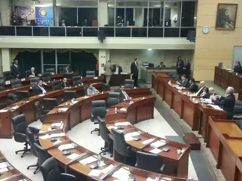 Pleno aprueba resolución que respalda a la ACP en conflicto
