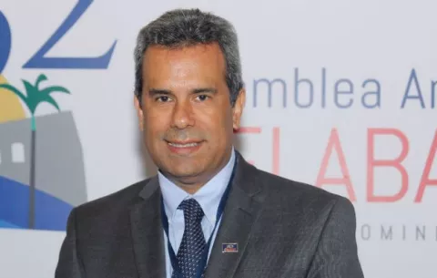 El presidente de la Asociación Bancaria de Panamá, Carlos Troetsch fue electo como el nuevo Presidente de FELABAN
