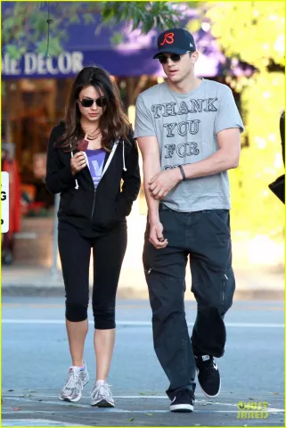 Mila y Kutcher esperan su primer hijo