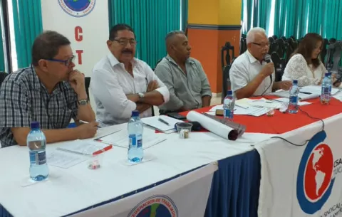 Modelo de Asociación Público- Privada debe favorecer a la mayoría de panameños, afirman los trabajadores