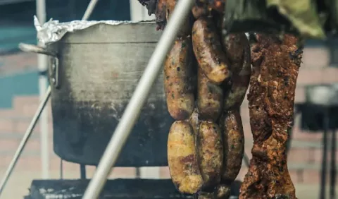 Experiencia culinaria con sabores nacionales 