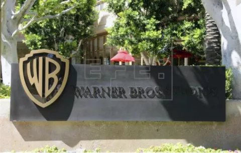 AT&T comienza  reorganización  de WarnerMedia