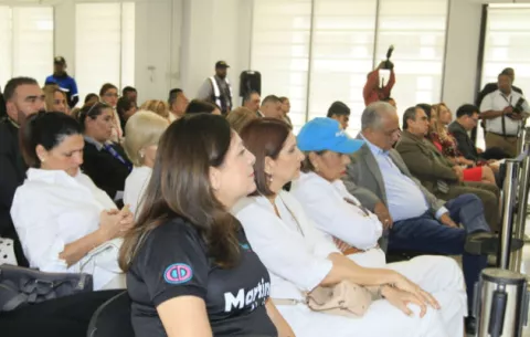 Con exigencias de que se respete la democracia, se realiza audiencia de impugnación contra Ricardo Martinelli