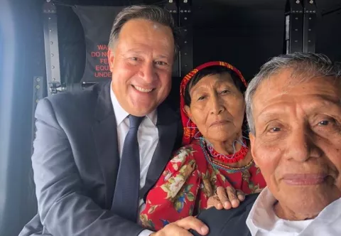 Juan Carlos Varela y su compromiso con el salonero que trabajó en la presidencia desde 1972
