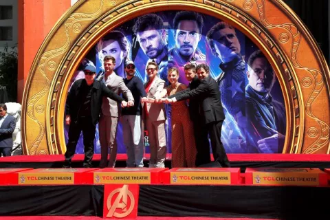 Paseo de la Fama recibe a los actores de 'Avengers: Endgame'
