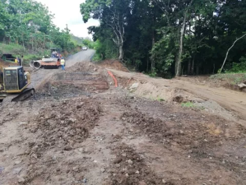 Las fuertes lluvias afectan varios vados en la región de Azuero